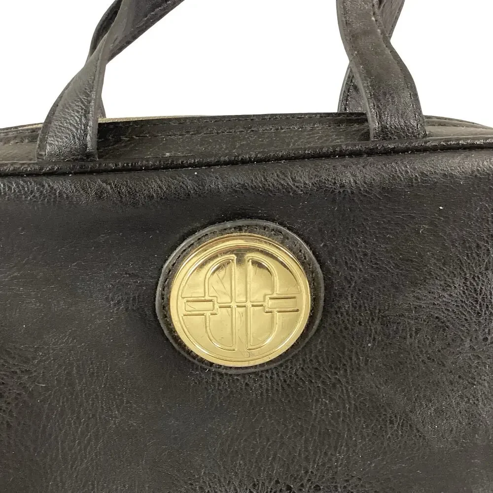 Bueno Vegan Leather Toiletry Bag